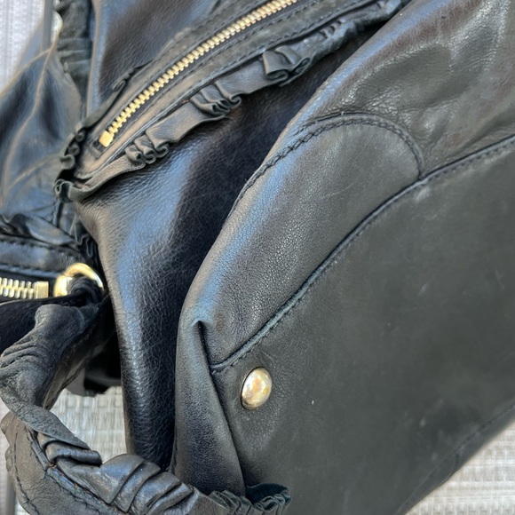 GUCCI LADIES SABRINA BOSTON BLACK RUFFLE TOTE BAG - Picture 11 of 17